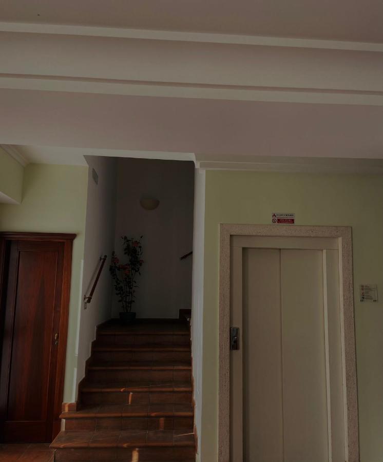 Hotel La Lampara Reggio di Calabria Bagian luar foto